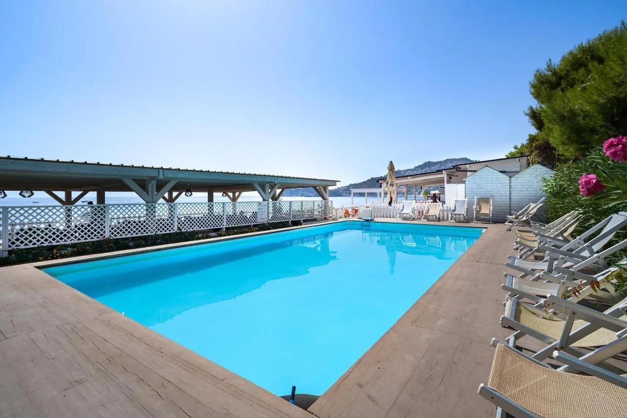 Hotel Rivage 陶尔米纳 4*,